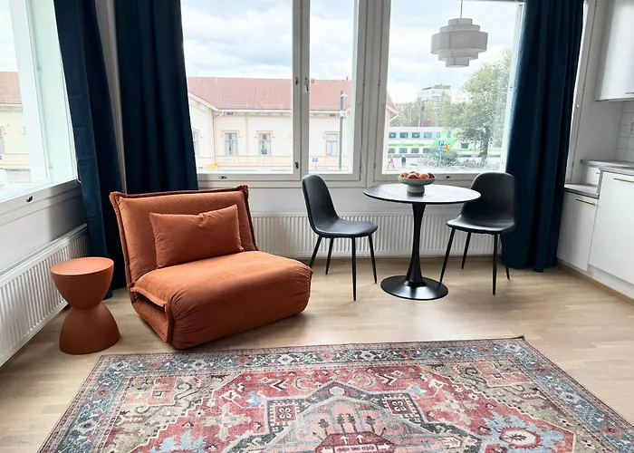 Daire Spacious Railway Station With Sofabed For Kid Or Adult *